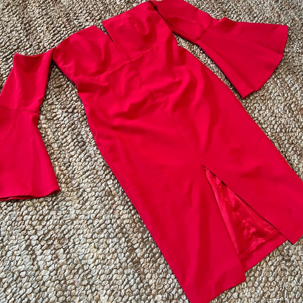 Beautiful off the shoulder medium red dress, with front slit.
